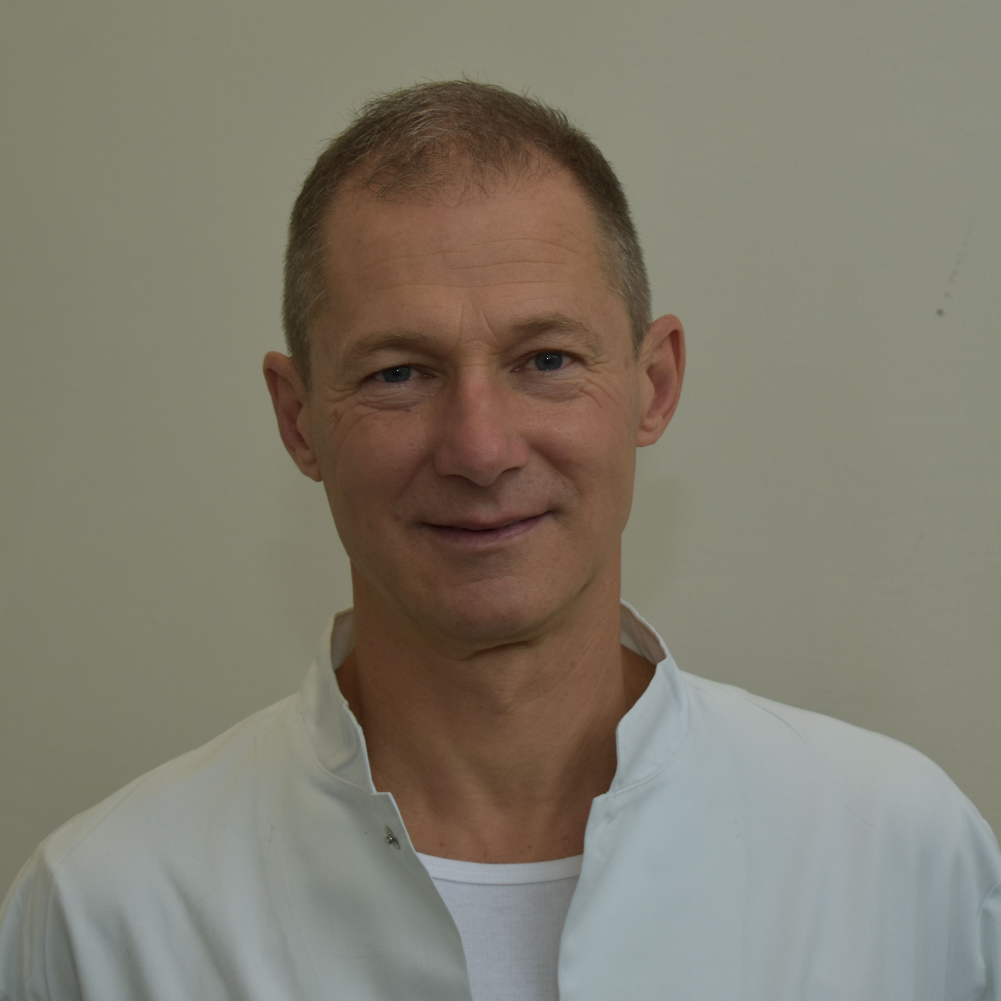 Dr. Földes Gábor